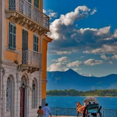 Angie's Corfu 公寓