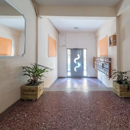 公寓 Angie's Corfu *